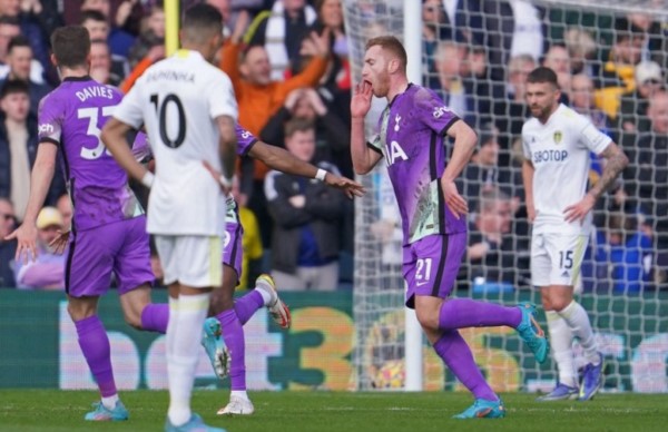 Marcelo Bielsa contra las cuerdas: Leeds United fue goleado ahora por Tottenham y sigue acercándose a zona de descenso en Premier League.