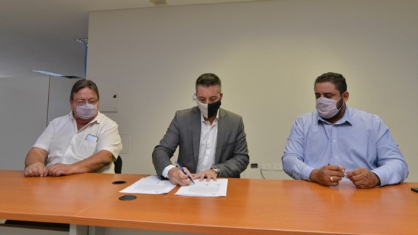Se firmó el acta de inicio de obra a cargo de la empresa Rutasur SA.