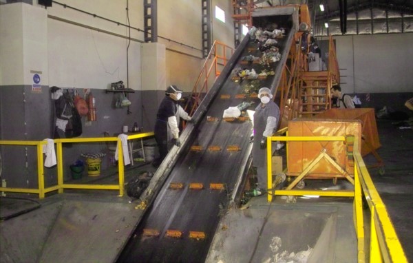 En la Planta de Tratamiento de Residuos se llevaron a cabo tareas de mejoramiento y mantenimiento.