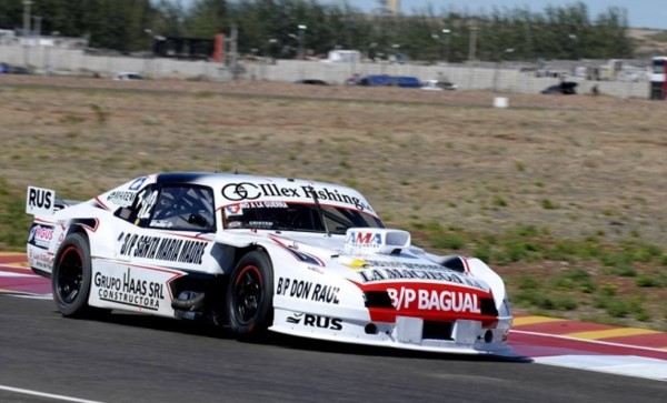 Mario Valle redondeó un buen fin de semana en el autódromo de Centenario. (Foto: ACTC).
