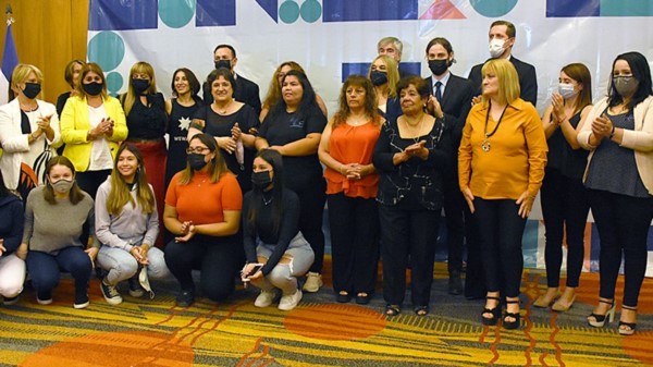 El acto tuvo lugar en el Salón Rojo del Hotel Rayentray.