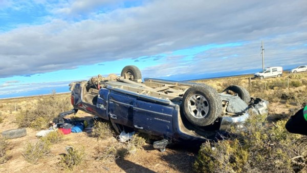 La camioneta Chevrolet quedó con daños visibles. Fue en la ruta 25.