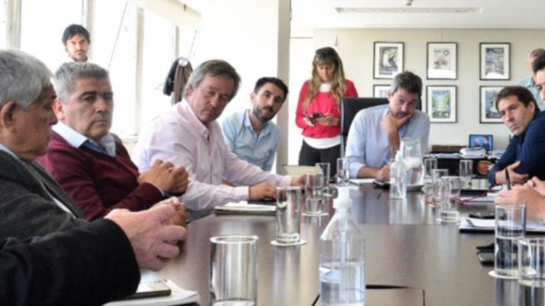 Pedidos. Jefes comunales de todo Chubut integraron la comitiva que encabezó Luque en la búsqueda de fondos ante el Gobierno nacional.