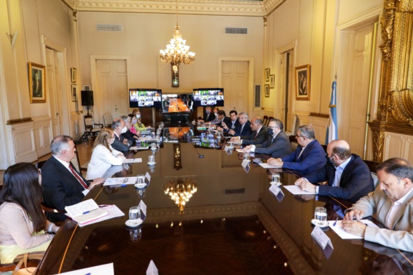Reunión de Gobernadores con Nación, federalismo económico en progreso.