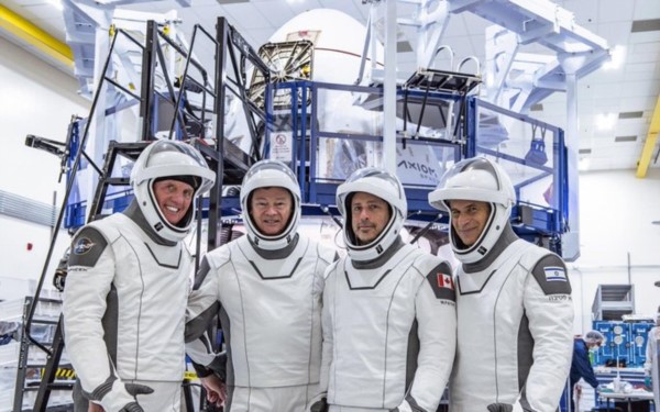 Astronautas listos .