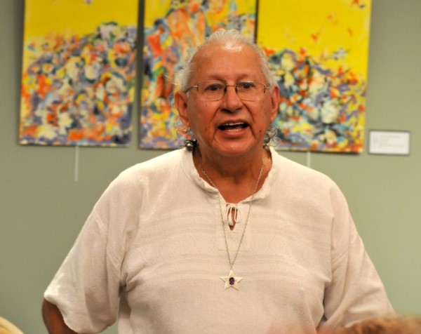 Berón durante la inauguración de la muestra. (Foto: Daniel Morales)