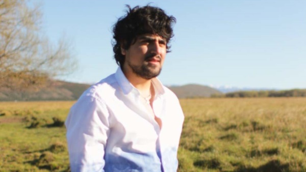 El músico local Yoel Hernández.