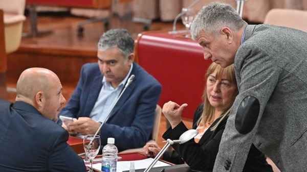 La Legislatura sesiconó y aprobó el Ascenso para el Personal Docente.