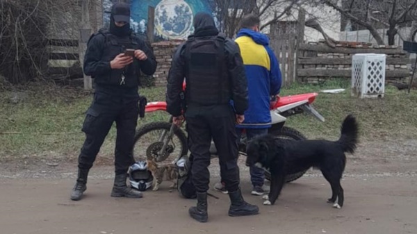 El operativo policial lo efectuó la Brigada de Drogas de Esquel.