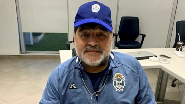 El Diego con su Mate Sur. El local trelewense llegó a grandes figuras.