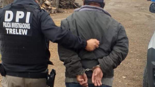 El individuo fue llevado al Centro de Detencion desde Bryn Gwyn.