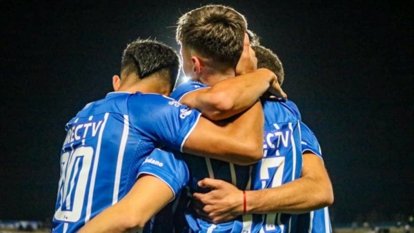 GodoyCruz lo perdía, pero metió tres goles en los últimos 20 minutos y le ganó 3-1 a Lanús. 