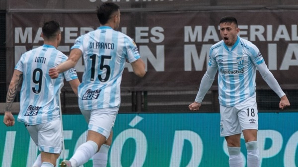 El Decano sigue como puntero, invicto y hace 5 que no recibe goles.