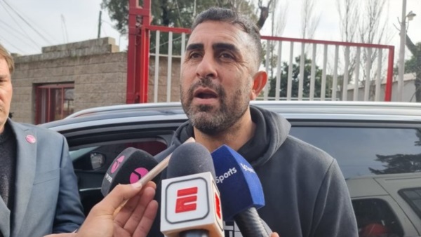 La crisis no tiene freno: el manager dejó su cargo por diferencias en la elección del nuevo técnico.