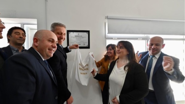 En el marco de los 157 años de Puerto madryn, quedó inaugurada la firmaacuicultura de erizos de mar.