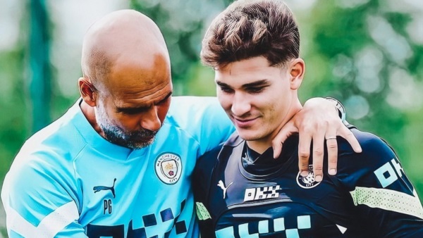 Pep Guardiola y los elogios para la joya argentina que llegó al Manchester City desde River.