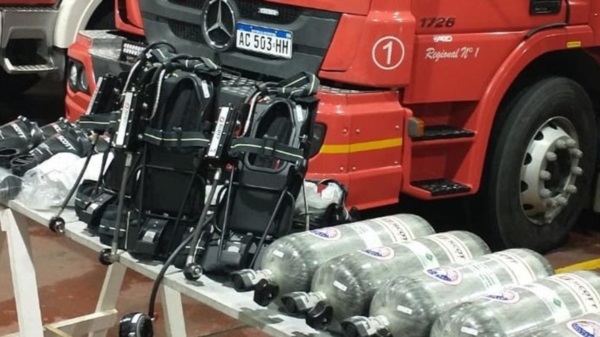 Imagen del equipamiento adquirido por la Asociación de Bomberos.