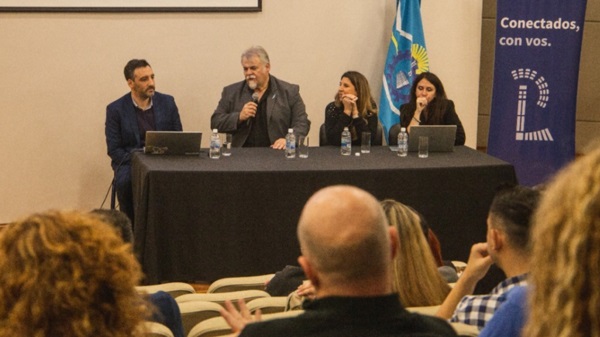 La charla fue en carácter de capacitación sobre la nube de Amazon.