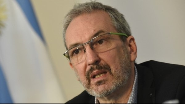 Ministro Fabián Puratich. 