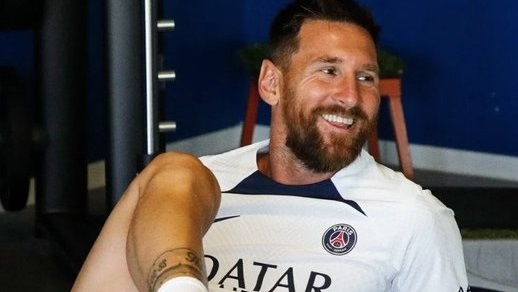 PSG está interesado en extenderle el vínculo a Messi una temporada más, hasta 2024.