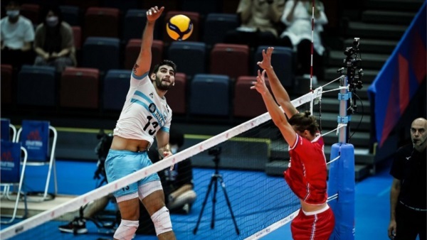 Luciano Vicentin y Ezequiel Palacios (17 pts) fueron los principales anotadores. El domingo van contra EE.UU.