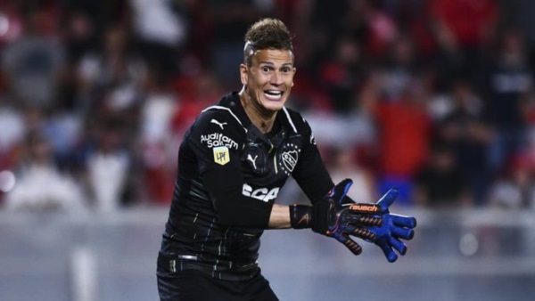 Sosa: "Nos duele a mi y a mis compañeros vernos ahí. Este club merece estar lo más alto posible. Intentaremos ir sumando de a tres para salir”.