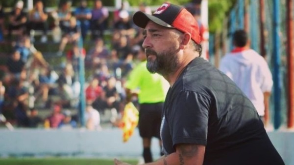 Carlos Padín no seguirá como DT del "Globo". Fuente: Facebook de Carlos Padín.