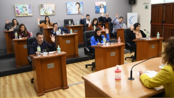 Discusiones. La sesión del parlamento madrynense estuvo movida y con muchos reproches y cruces.