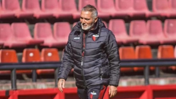 Rondina dejó de ser el entrenador de Colón: su salida fue de mutuo acuerdo, pero la decisión fue motorizada por la directiva.