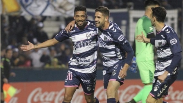 Como local, el Cervecero venció 2-1 a Deportivo Morón por la fecha 31.