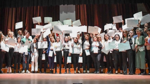 Profesionales. Crece la cantidad de graduados en la casa provincial de altos estudios, una oferta pedagógica que se sigue consolidando.