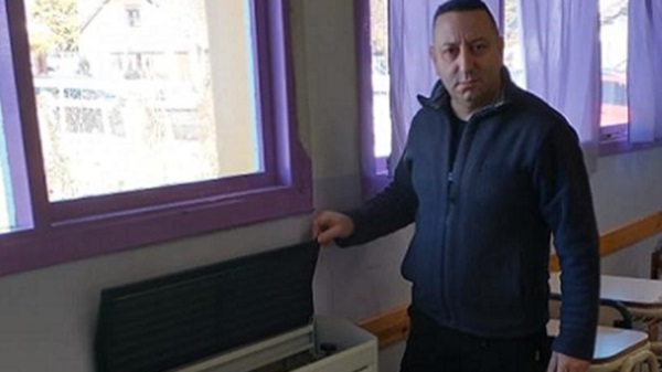 Malas condiciones. Los padres se niegan a llevar a sus hijos a clases.