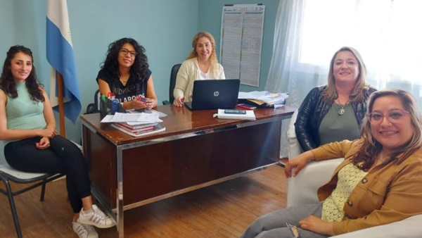 Funcionarias del área de Género y Familia se reunieron en Rawson.