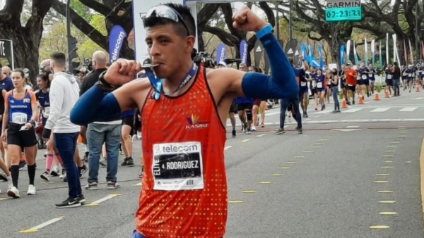 David Rodríguez sigue haciendo historia en el atletismo chubutense. (Foto: Archivo).