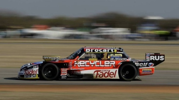 Mariano Werner consiguió su primer triunfo del año en lo que fue el arranque de la Copa de Oro del TC.