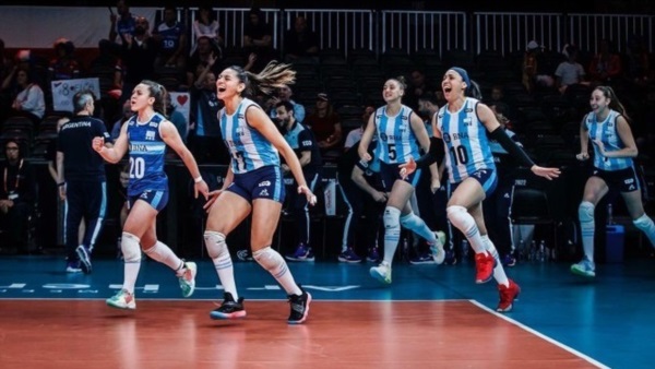 Argentina, que no vencía a un rival sudamericano desde 1982, superó a Colombia 3-2 y alcanzó su histórico objetivo.