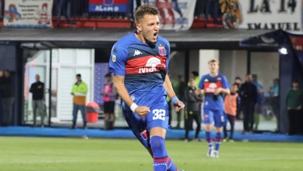 Tgire le dio otro mazazo a Aldosivi, con doblete de Mateo Retegui, el goleador del campeonato con 15 festejos.
