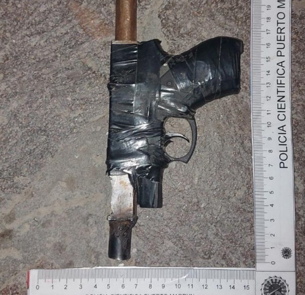 El arma de fuego de fabricación casera fue secuestrada por la Policía.