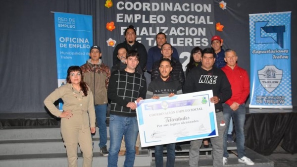 Son los egresados de los cursos que se dictaron el primer semestre.