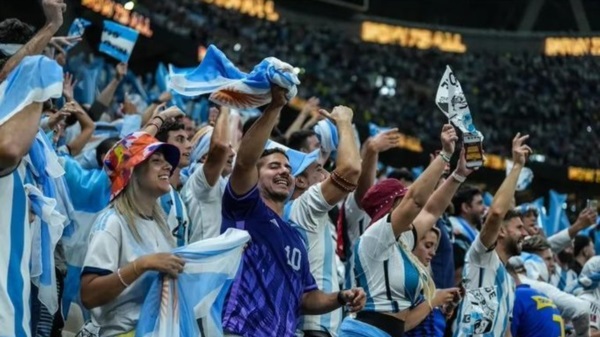 La hinchada argentina fue nominada al premio “afición del año” por su participación en el Mundial Qatar 2022.