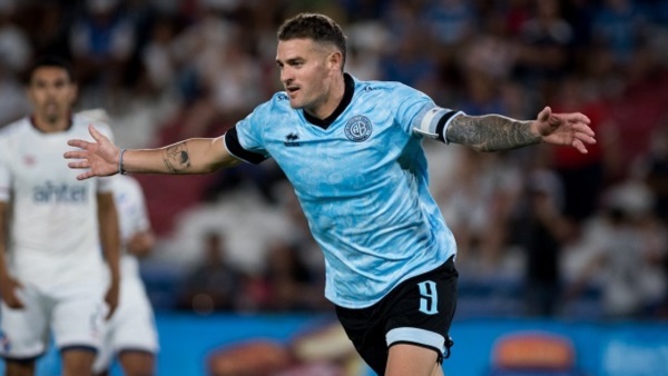 Partidazo de Vegetti. Belgrano, tras el espectacular 2-2 en los 90', se hizo gigante en los penales y con un 4-2 le ganó el mano a mano a Nacional.