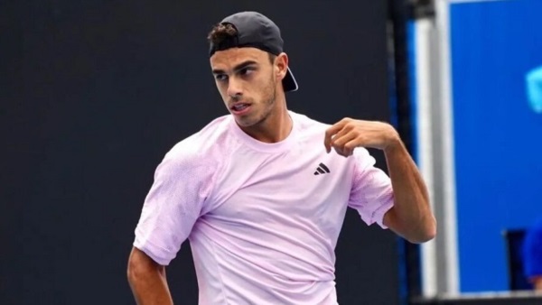Francisco Cerúndolo ganó en el Australian Open y avanzó por primera vez a la tercera ronda de un Grand Slam.