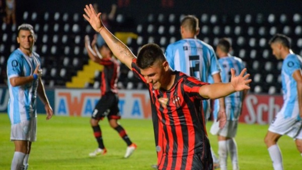 Con goles de González y Russo, el equipo campeón en 2022 venció 2-0 al conjunto salteño en la cancha de Colón.
