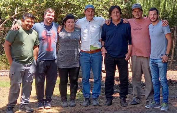 Trabajo conjunto. Una postal del operativo en el interior con las comunidades indígenas de la provincia. 