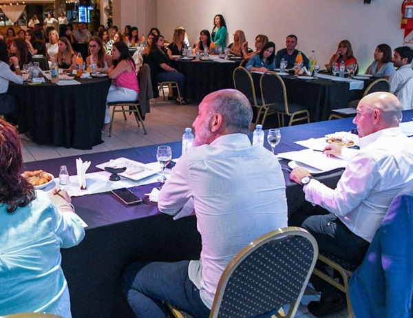 El intendente destacó la reunión mantenida con las comerciantes.