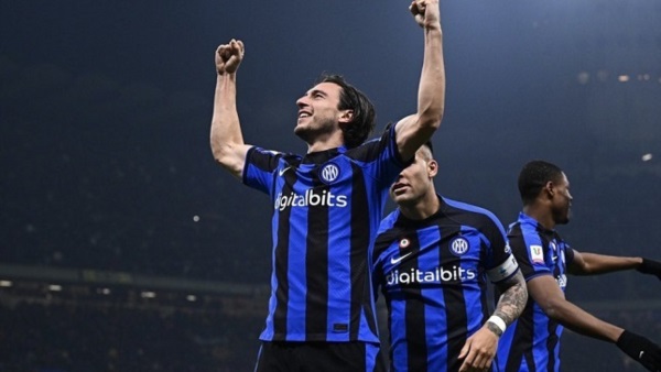Con gol de Darmian, lo neroazzuros vencieron a Atalanta y avanzan a semifinales.
