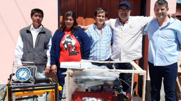 Aporte. Una de las entregas oficiales del Gobierno para la Municipalidad de Gualjaina por sus 95 años.