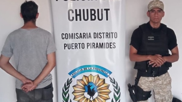 El hombre se había escapado y estaba vinculado a una causa de robo.