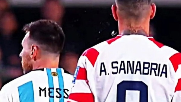 Sanabria tuvo que salir a desmentir otra vez por redes sociales lo del supuesto escupitajo a Messi.