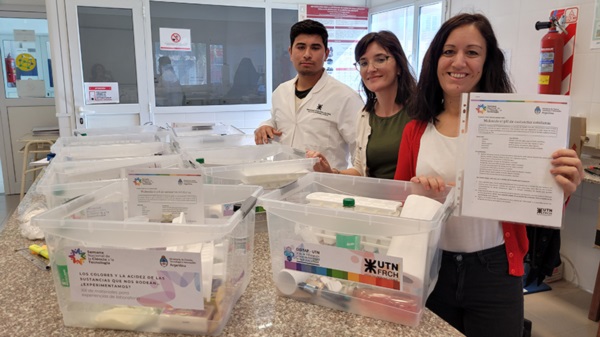 Los kits consisten en elementos para medir la acidez de sustancias.